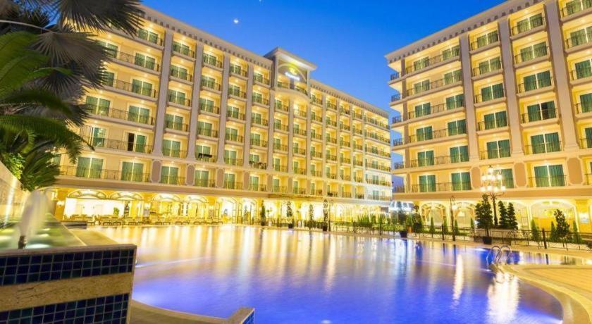 Lk Celestite Hotel Pattaya Exterior photo