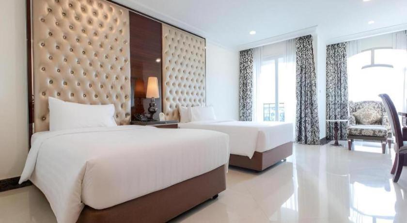 Lk Celestite Hotel Pattaya Exterior photo