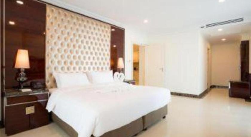 Lk Celestite Hotel Pattaya Exterior photo