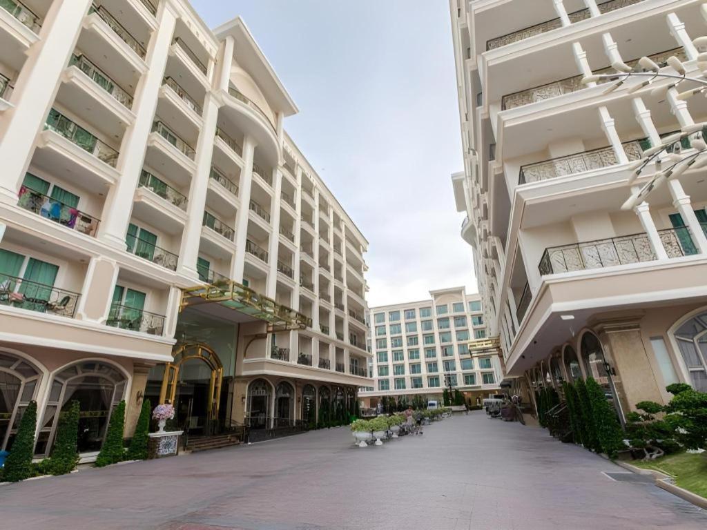 Lk Celestite Hotel Pattaya Exterior photo