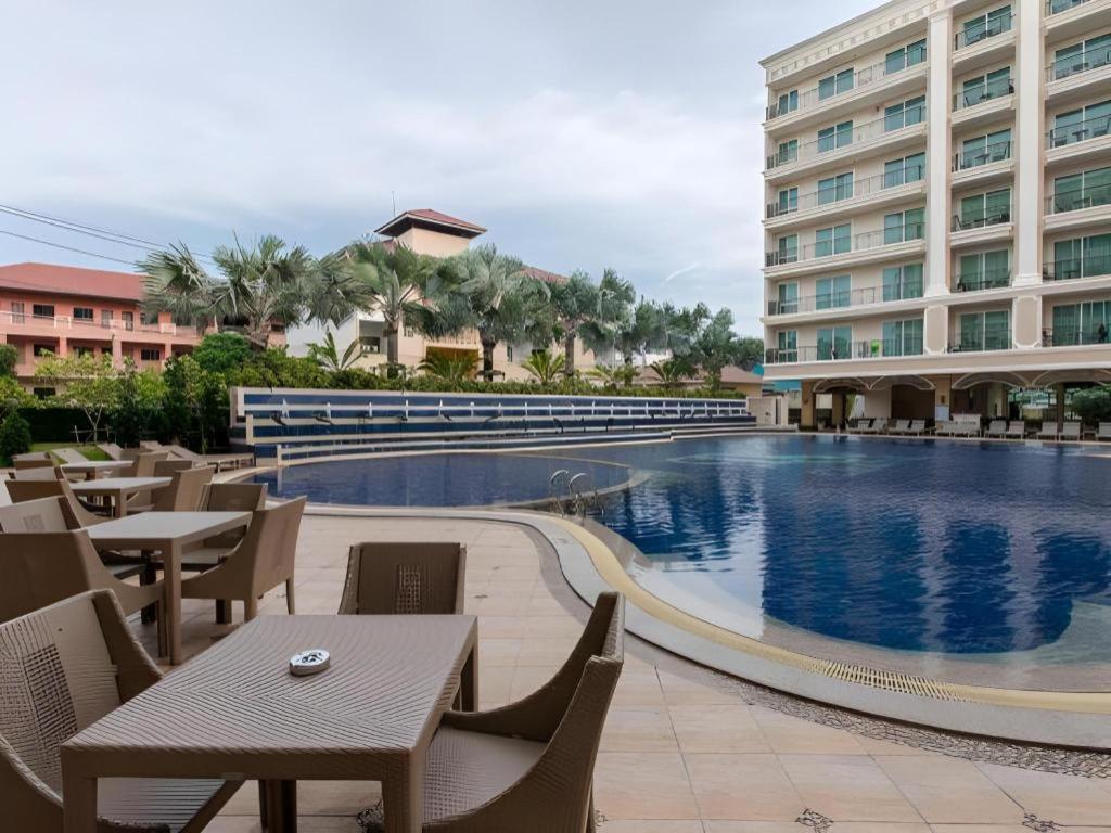 Lk Celestite Hotel Pattaya Exterior photo